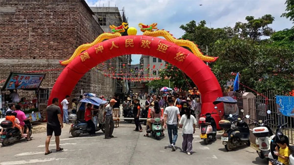 ANKE・民俗传情｜张董舞狮破圈，乐捐助力传统文化“活”出新高度 